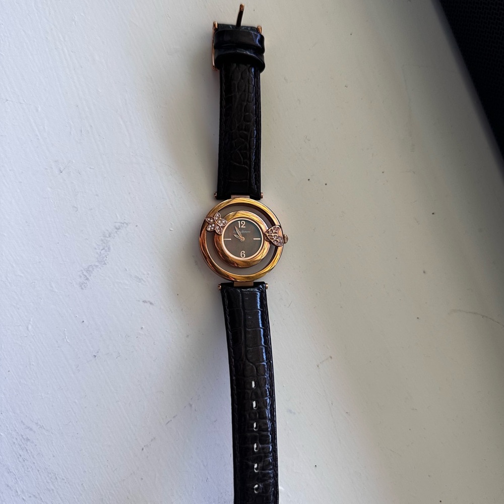 Ladies Tommy Bahama floral leather watch